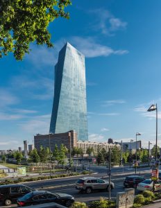 gallery-02 Glass dominates architecture today allowing giant building to feel less obtrusive